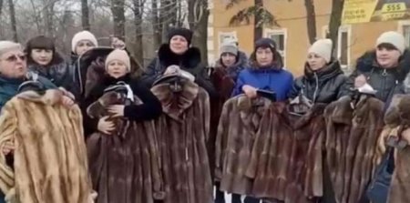 Mai multe vaduve ale rusilor morti pe frontul din Ucraina au primit haine de blana: Eu am returnat-o, era prea mica