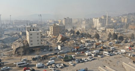 Peste 50.000 de cladiri din Turcia au fost distruse sau grav avariate in urma cutremurului de saptamana trecuta