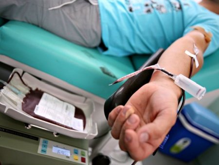 35 de politisti din Timisoara au donat sange pentru victimele cutremurului din Turcia