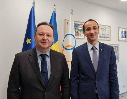 Ambasadorul Ucrainei in Romania - vizita diplomatica la <span style='background:#EDF514'>COMITETUL OLIMPIC SI SPORTIV ROMAN</span>