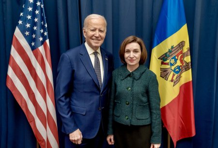 Maia Sandu, dupa ce s-a intalnit cu Joe Biden in Polonia, l-a invitat in Republica Moldova. A fost un <span style='background:#EDF514'>PRIVILEG</span>iu sa-l cunosc