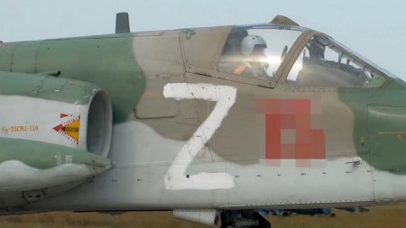 Un a<span style='background:#EDF514'>VION MILITAR RUSESC</span> s-a prabusit in regiunea Belgorod, la granita cu Ucraina. Pilotul a murit