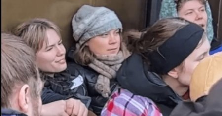 Greta Thunberg si protestatari indigeni blocheaza intrarea in Ministerul norvegian al Energiei din cauza parcurilor <span style='background:#EDF514'>EOLIENE</span> VIDEO