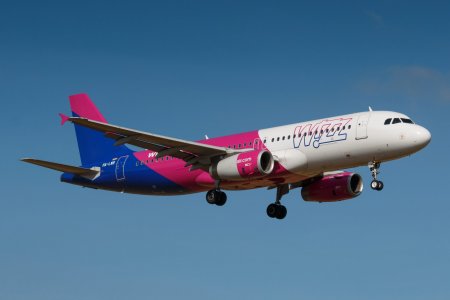 Wizz Air anunta ca va suspenda toate zborurile spre si dinspre Chisinau din 14 martie, invocand riscul ridicat din spatiul aerian
