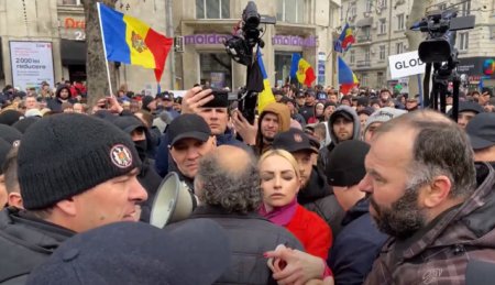 Autoritatile moldovenesti au inchis centrul Chisinaului pe fondul temerilor de actiuni pro-ruse