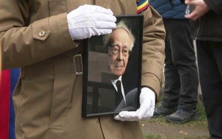 Mihai Șora a fost inmormantat la <span style='background:#EDF514'>CIMITIRUL</span> Bellu cu onoruri militare. GALERIE FOTO