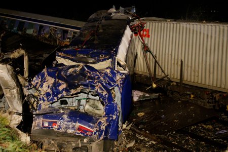 Marturii ale supravietuitorilor accidentului feroviar din Grecia: Au fost zece secunde de cosmar. Vagonul unu si doi nu mai exista