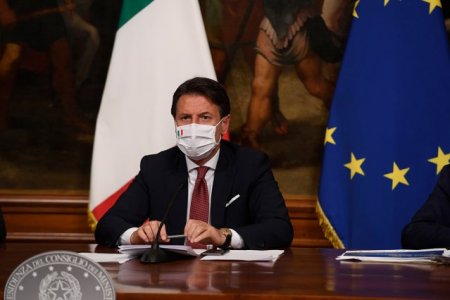 Premierul Italiei din perioada primului val de COVID-19 este anchetat in legatura cu focarul din <span style='background:#EDF514'>LOMBARDIA</span>