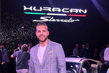 Caius Covrig, singurul antreprenor roman invitat de CEO Lamborghini, Stephan Winkelmann, la grandiosul eveniment de lansare al modelului Huracan Sterrato