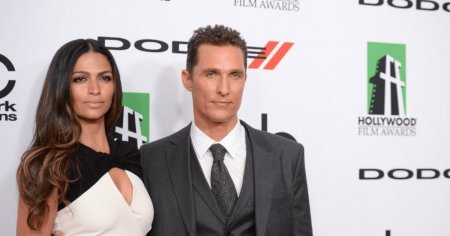Actorul Matthew McConaughey se afla cu sotia in avionul care a <span style='background:#EDF514'>CAZUT IN GOL</span> sute de metri VIDEO