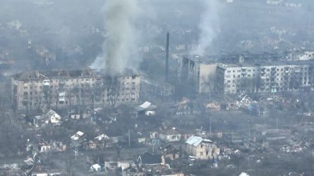 In Bahmut se dau lupte de strada si nicio cladire nu a ramas neatinsa, spune viceprimarul orasului din estul Ucrainei