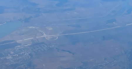 Imagini din avion cu Autostrada Moldovei: care-i termenul de finalizare a <span style='background:#EDF514'>SOSELE</span>i de mare viteza