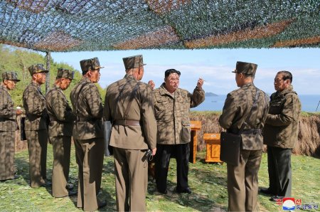 Phenianul acuza SUA ca au transformat Peninsula Coreea „in cel mai mare butoi cu pulbere din lume”