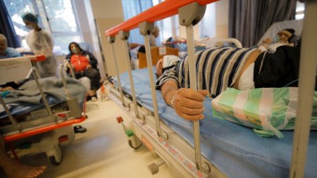 Un pacient in stare grava tinut sapte ore la Urgente, la Spitalul Judetean Suceava