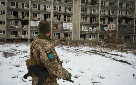 Imagini apocaliptice din Ucraina. Orasele Bahmut si Marinko, facute scrum in urma bombardamentelor rusesti | FOTO