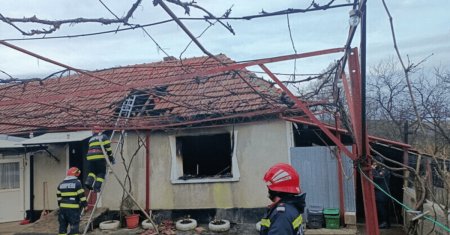 Incendiu cu doi morti in Bihor, dupa ce o casa a luat foc de la un scaun cu rotile