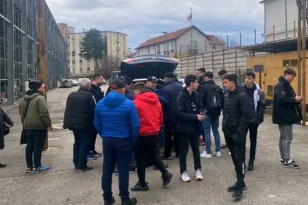 Bilete vandute din portbagaj si acuzatii de specula si distrugere » Ce s-a intamplat azi, in Gruia, inaintea derby-ului CFR - U Cluj