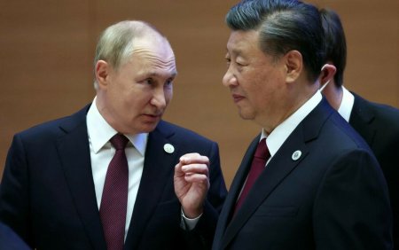 Reactia lui Vladimir Putin dupa ce Xi Jinping a primit al treilea mandat de presedinte, printr-un vot in unanimitate