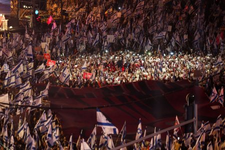 Proteste de amploare in Israel pentru al zecelea weekend. Sute de mii de persoane protesteaza in mai multe orase impotriva reformelor judiciare