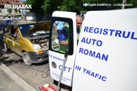 Control Politie-RAR: <span style='background:#EDF514'>INSPECTORII</span> au descoperit numeroase nereguli la masinile din Bucuresti
