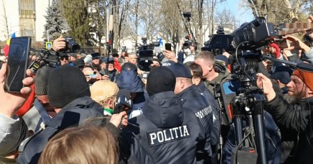 Protest la Chisinau: alerte cu bomba si minori folositi pentru destabilizarea manifestatiilor. Aeroportul a fost evacuat