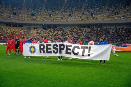 FCSB a luat pozitie » Ce reprezinta banner-ul de la meciul cu Sepsi