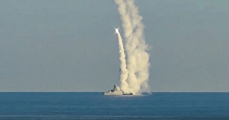 Phenianul anunta ca a lansat doua rachete de croaziera de pe un submarin