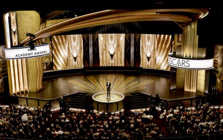 Cele mai bune momente de la Oscar 2023. De la <span style='background:#EDF514'>LADY GAGA</span> fara machiaj la magarusul de pe scena si umorul lui Hugh Grant