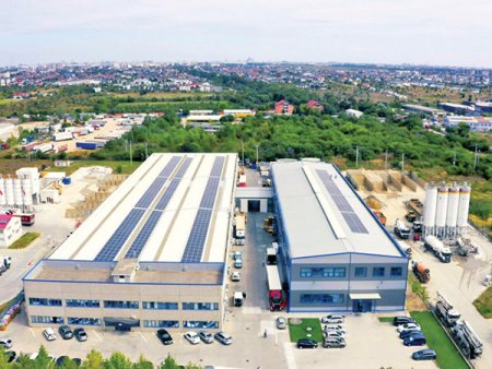 Omnia Plast, care opereaza trei fabrici in Chiajna, Clinceni si Satu Mare, a finalizat cu afaceri de 60 mil. euro, in crestere cu 10%. Vom demara constructia pentru a patra fabrica, o investitie de 12 mil. euro, vrem sa luam ajutor de stat
