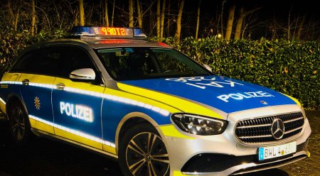 Roman de 69 de ani, beat, arestat in Germania, dupa ce a vrut sa dea cu masina peste un politist. Agentii i-au confiscat vehiculul