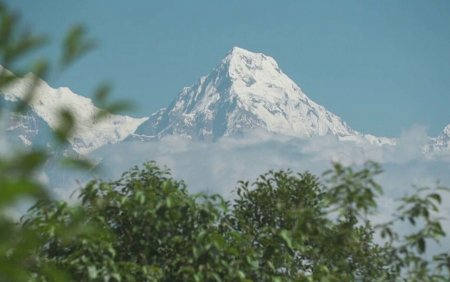 Guvernul din Nepal interzice drumetilor sa se aventureze singuri pe traseele din tara. De ce a fost luata o astfel de masura