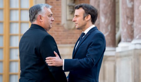 Dresarea lui Viktor Orban la Palatul Elysée