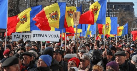Handelsblatt: Moldova se afla in g<span style='background:#EDF514'>HEAR</span>ele Moscovei