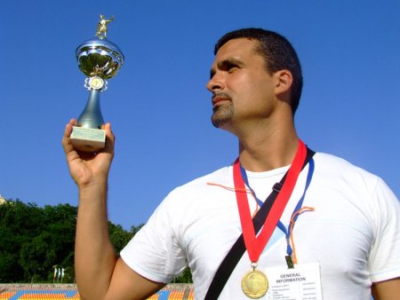 Aurelian Temisan a numit cel mai bun fotbalist din nationala artistilor: Cel mai fin, cel mai tehnic!