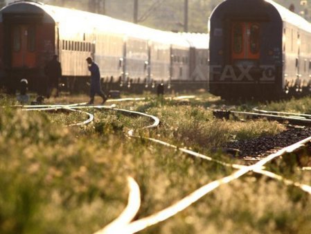 Spaniolii de la FCC Construccion fac lucrari feroviare in Transilvania si Banat pentru a creste viteza <span style='background:#EDF514'>DE CIRCULATIE</span> a trenurilor