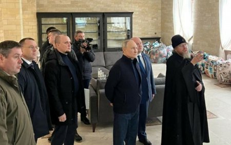 Vladimir Putin, vizita in Crimeea la implinirea a noua ani de la <span style='background:#EDF514'>ANEXA</span>rea peninsulei ucrainene | VIDEO