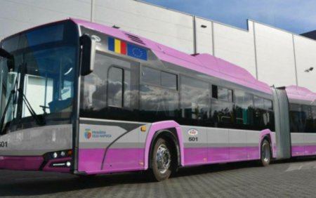 <span style='background:#EDF514'>PRIMARUL</span> Clujului, Emil Boc, cumpara 18 autobuze electrice cu 16 milioane de euro: Urmarim cresterea calitatii vietii