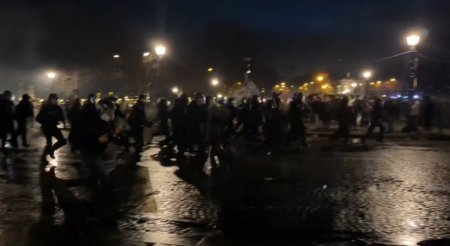 Confruntari intre protestatari si fortele de ordine in Franta