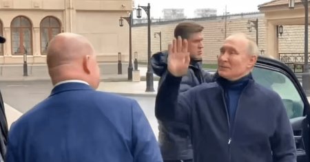 Vladimir Putin a vizitat Mariupol, oras ucrainean devastat de razboi. Liderul de la Kremlin a discutat cu localnicii VIDEO