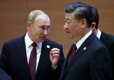 Xi Jinping, prima vizita la Kremlin de la <span style='background:#EDF514'>INCEPUTUL</span> razboiului din Ucraina