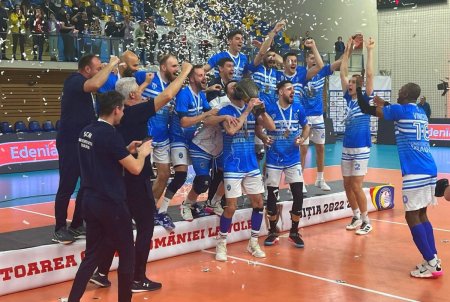 SCM Universitatea Craiova este noua campioana a Cupei Romaniei la volei masculin! » Victorie <span style='background:#EDF514'>SENZATIONA</span>la impotriva detinatoarei trofeului