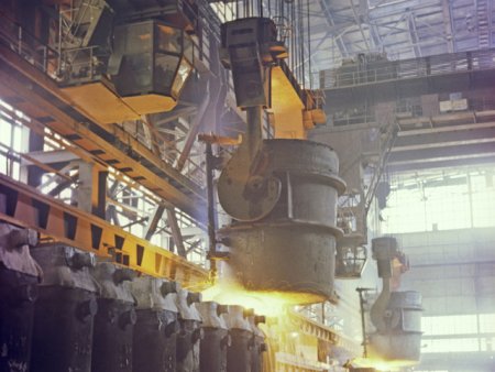 Cel mai mare combinat siderurgic din Romania a repornit un furnal. Suma folosita pentru reparatii