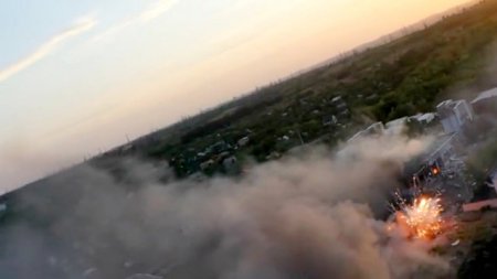 Rachete de croaziera rusesti distruse in explozia din Crimeea, afirma Ucraina