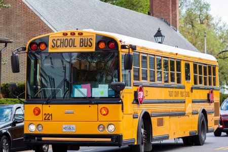 Mai multi elevi au reusit sa dejoace o tentativa de rapire a unui coleg de-al lor dintr-o statie de autobuz din SUA
