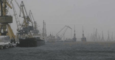 Incendiu la bordul unei nave aflate in Portul Constanta
