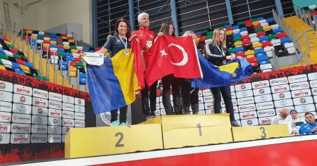 Jandarmerita din Romania campioana balcanica la <span style='background:#EDF514'>ATLETISM</span> la 46 de ani. S-a apucat de sport acum 20 de ani