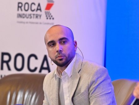 Razvan Botea, ZF: Cum a reusit guvernul Ciuca sa se incadreze in deficitul bugetar in 2022: cheltuieli si rambursari de TVA mutate in 2023