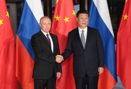 Xi, mai relaxat decat Putin la prima intalnire de la Moscova - experti in limbajul trupului