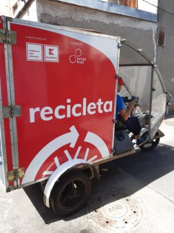 Pagina verde. Recicleta, un proiect de mediu care a inceput prin a colecta hartie, se extinde catre electrocasnice: Daca firmele vor incepe sa colecteze selectiv DEEE-uri, poate reusim sa-i convingem si pe altii ca asa este normal