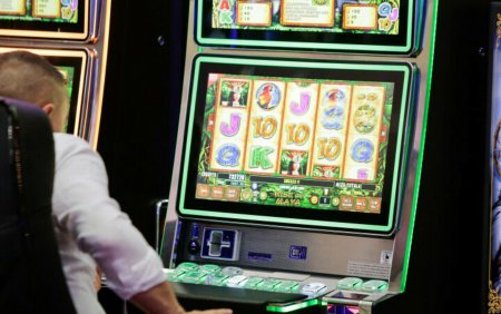 Salile cu jocuri de noroc ar putea fi interzise in unele localitati. Deputat: 